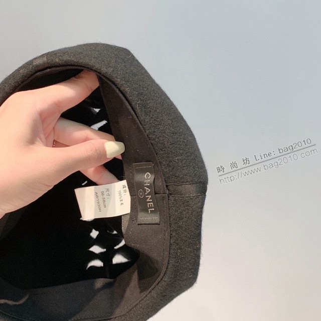 CHANEL專櫃新款女士百搭款貝蕾帽 鏤空設計 香奈兒羊羔毛貝蕾帽  mmj1627